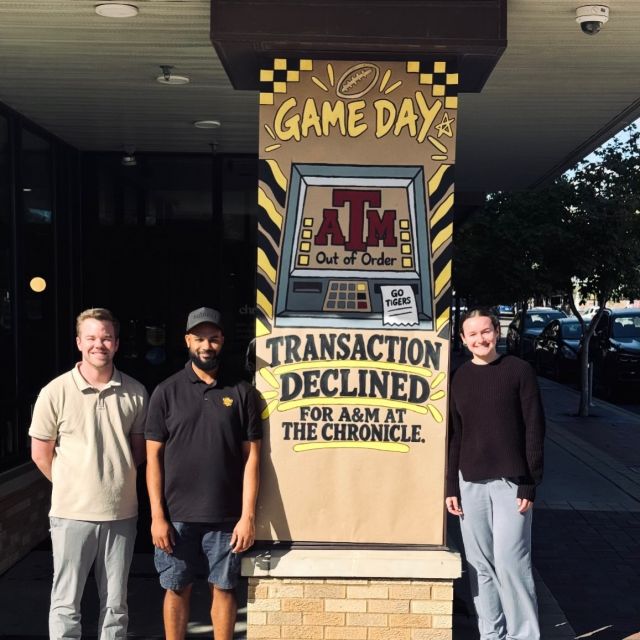 transaction declined. ❌💳

sorry aggies, insufficient funds for a win in COMO. 🐯

another game day, another reason to love life at the chronicle.

#MIZ #GameDay #ChronicleOn8th