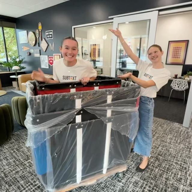 move-in day is HERE 🔑🏡✨ welcome home!! we’re so excited to officially welcome our newest residents to the Chronicle family 🤍 here’s to new spaces, new memories, and the best year yet 🥂📦

don’t forget to tag us in your move-in pics — we wanna see how you make your space yours 👀✨

#MoveInDay #ChronicleLiving #WelcomeHome #NewBeginnings